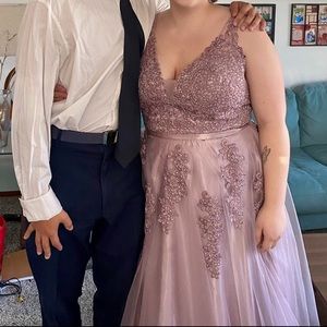 formal gown worn once perfect condition